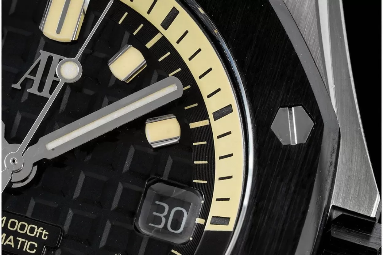 Royal Oak Offshore Diver 15720 42mm SS/RU Black/Stk ZF A4308 - Image 4