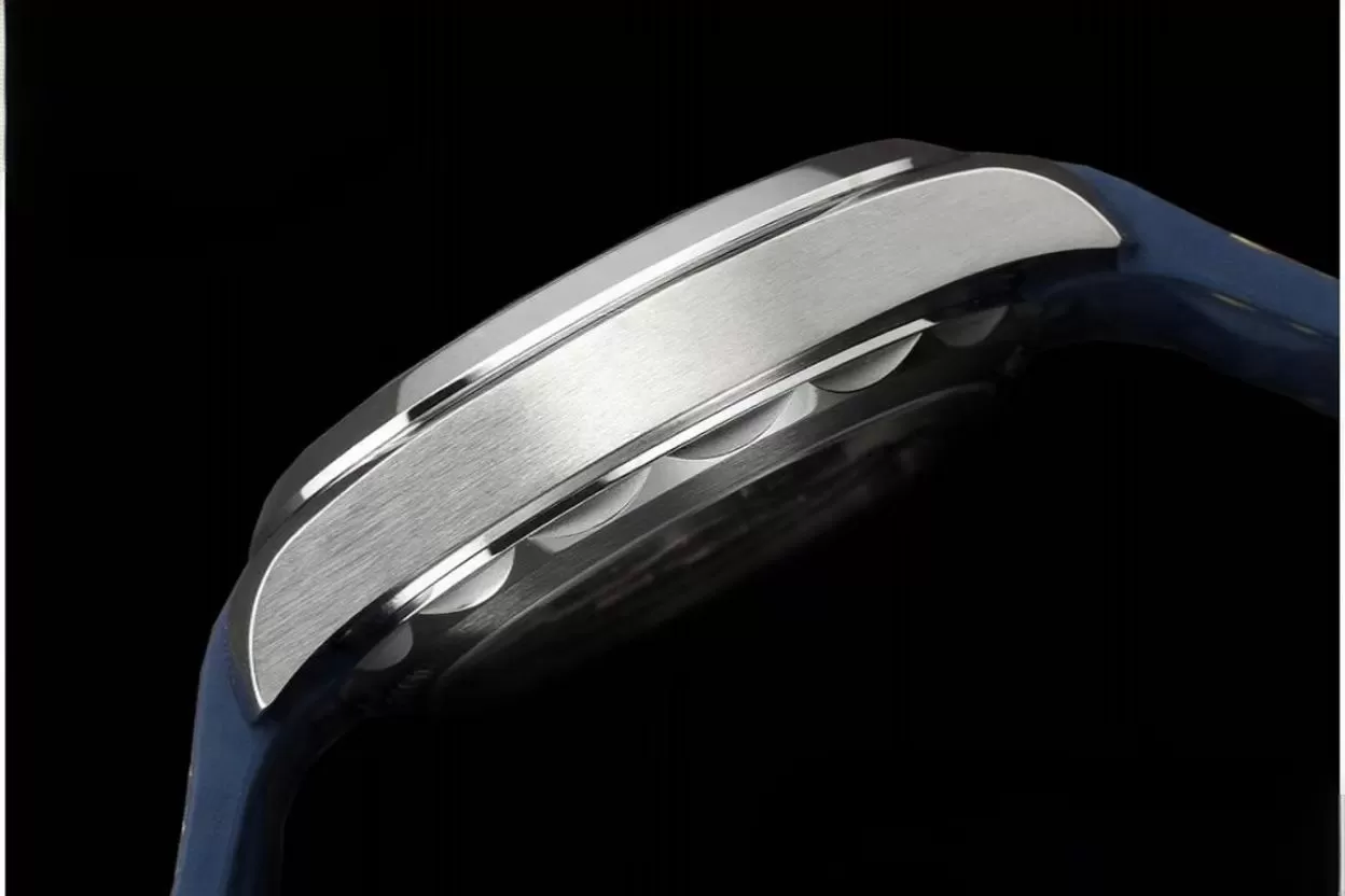 Aqua Terra 150m 'Mondo' 41mm SS/RU Blue Dial VSF A8900 - Image 9