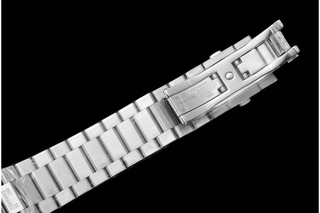 Aqua Terra 150m 2024 41mm SS/SS Black Dial VSF A8900 - Image 21