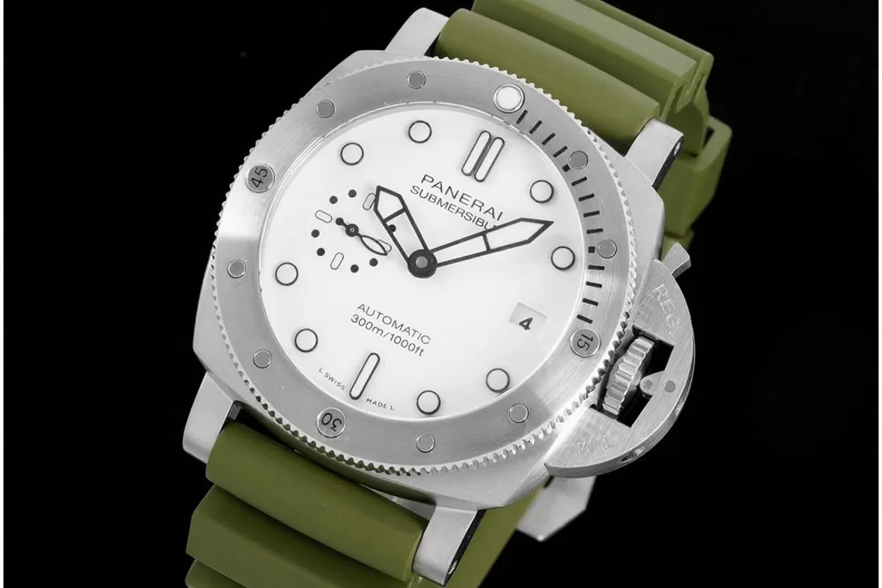 Submersible PAM1226 44mm SS/RU White Dial VSF P900