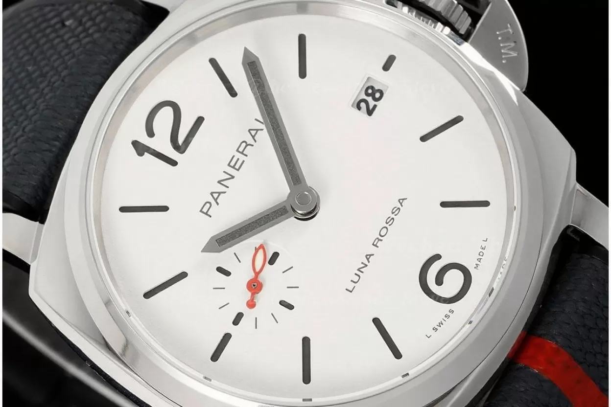 Luminor Due PAM1381 Luna Rossa 42mm SS/RU White Dial VSF P900 - Image 3