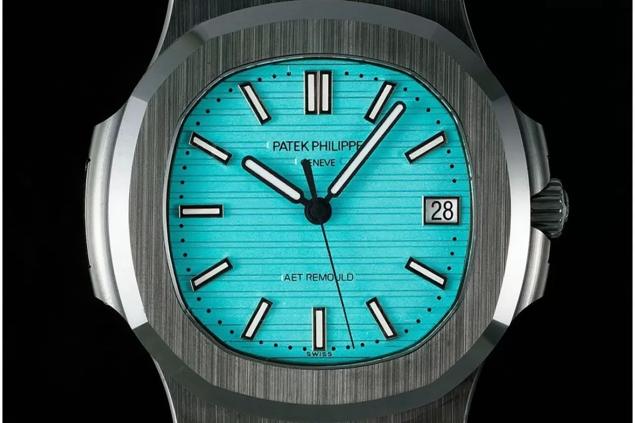 Nautilus AET 5711 40mm Cer/RU Tiffany Blue Dial AMGF MY9015 - Image 2