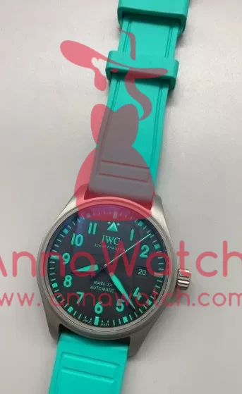 Pilot Mark XX Mercedes-AMG PETRONAS F1 40mm TI/LE Black Dial M+F MY9015 - Image 3